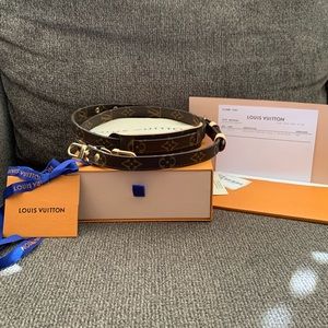 Louis Vuitton adjustable strap